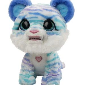 Hasbro FurReal "North" The Sabertooth Kitty Interactive Brand New
